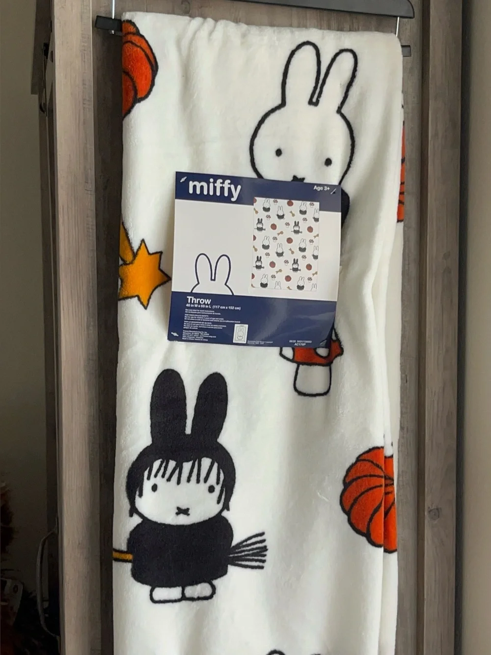 NWT Miffy Halloween Witch Plush Throw Blanket Fall Pumpkins 46